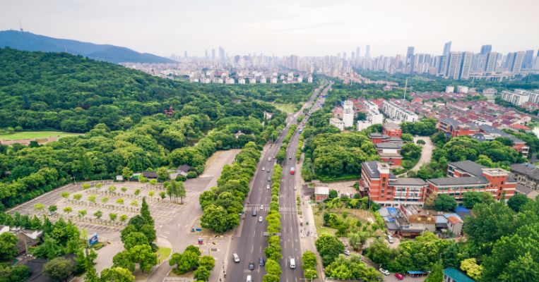 Why Mixed Use Township Projects Near KMP Expressway Are Trending